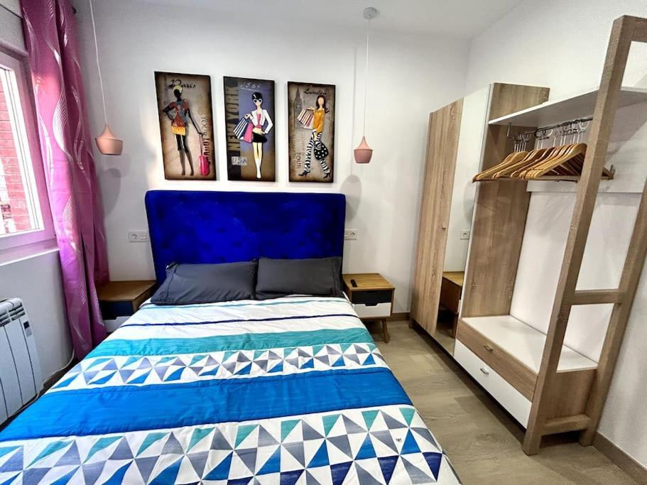 Apartament Lujo Parking, Proyector, Maquinita Y Patinetes Oviedo