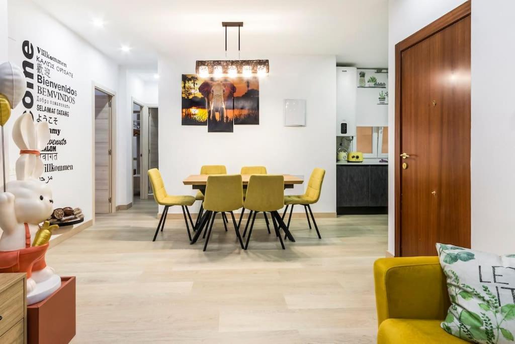 Appartement Lujo Parking, Proyector, Maquinita Y Patinetes