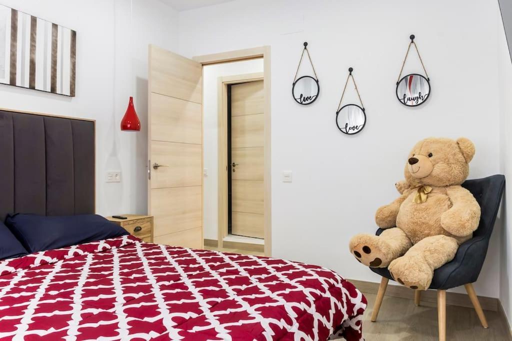 Apartament Lujo Parking, Proyector, Maquinita Y Patinetes *
