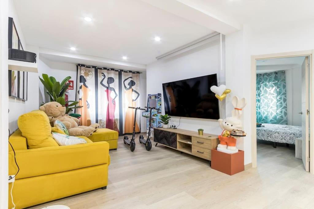 Lujo Parking, Proyector, Maquinita Y Patinetes Apartament Oviedo